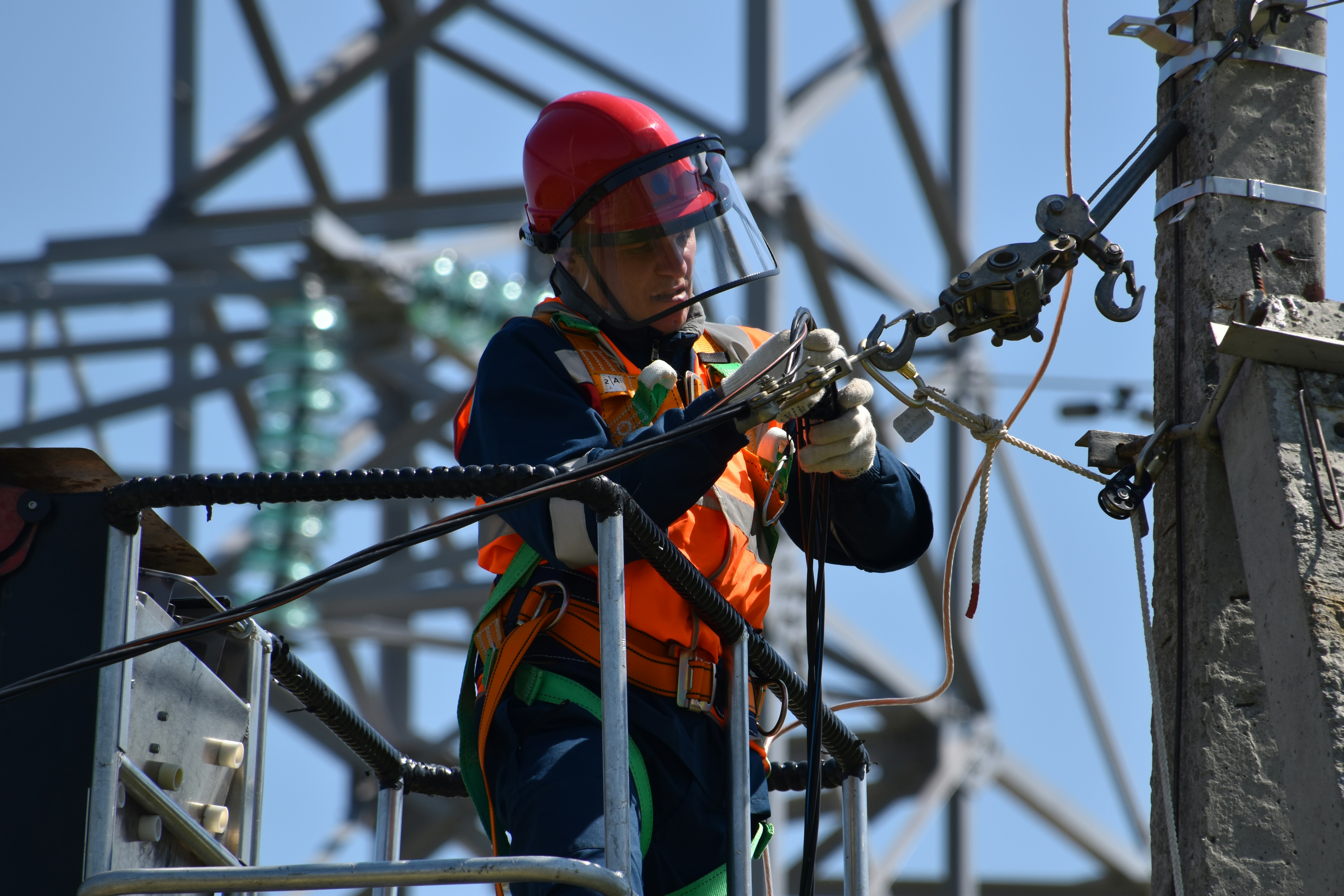 Electrician St Ives upgrading a residential switchboard in a Ku-ring-gai home